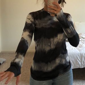Nike thermal layer top